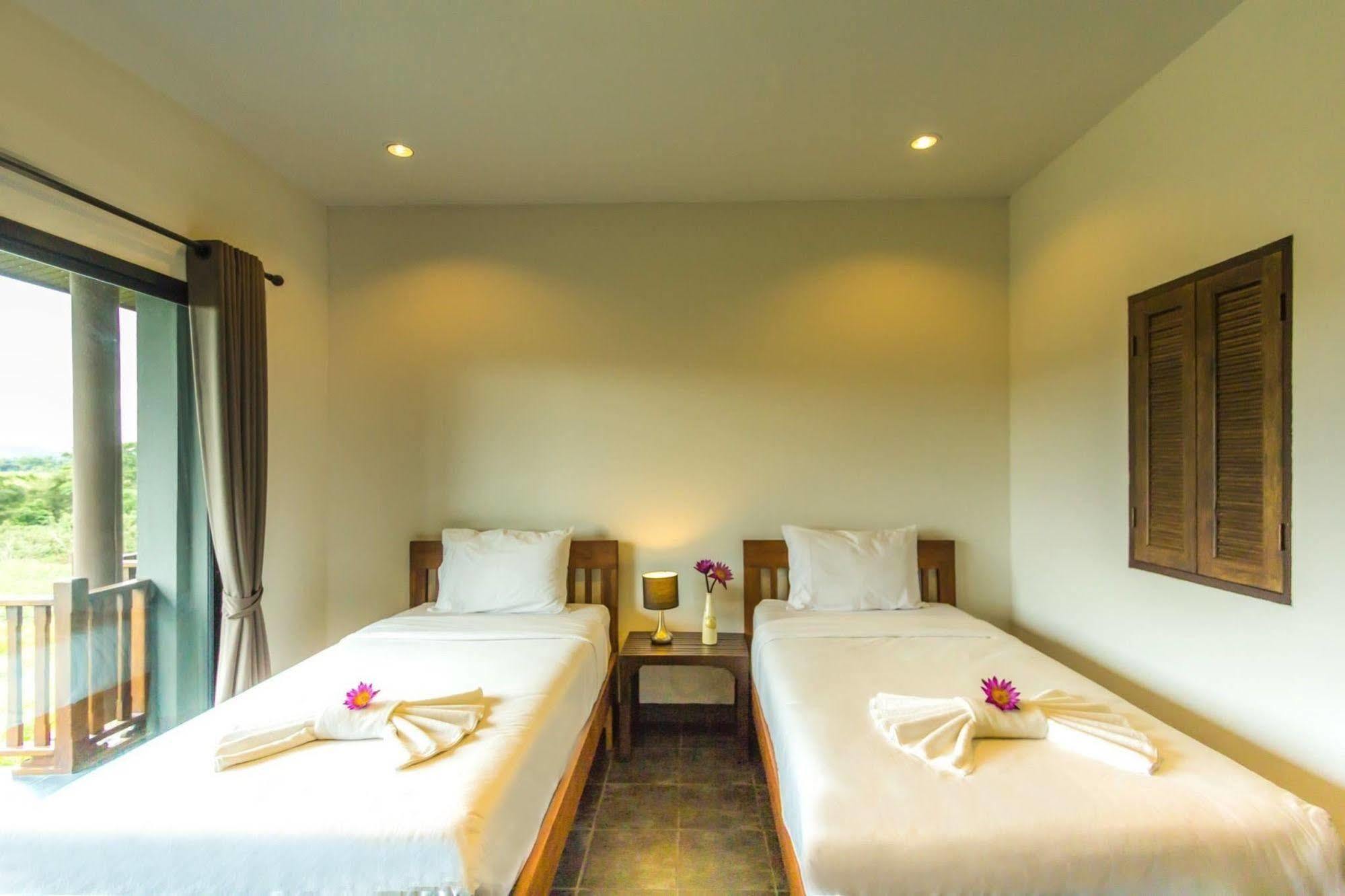 Baan Pailyn Resort Lamphun Li Luaran gambar