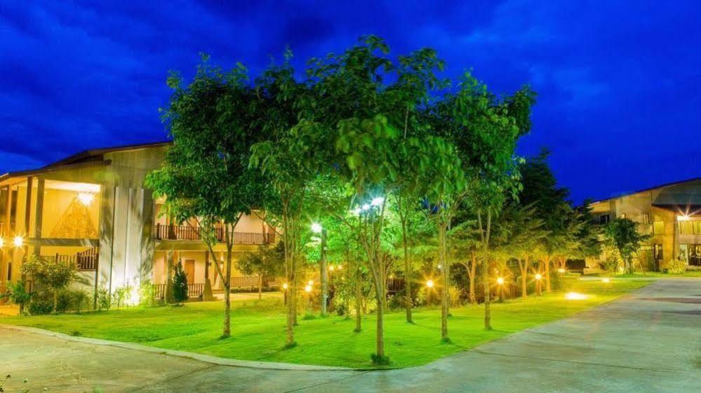 Baan Pailyn Resort Lamphun Li Luaran gambar